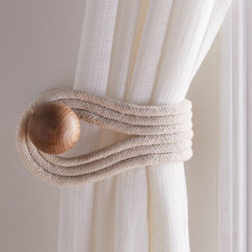 Curtain Holder
